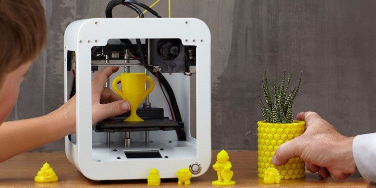 Что представляет собой 3D принтер: его достоинства и особенности применения