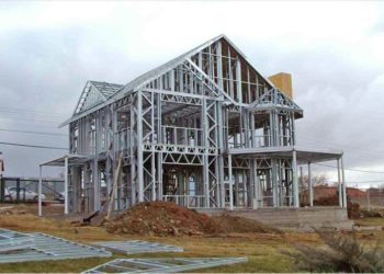 Технология строительства домов из профильной трубы: каких правил необходимо придерживаться