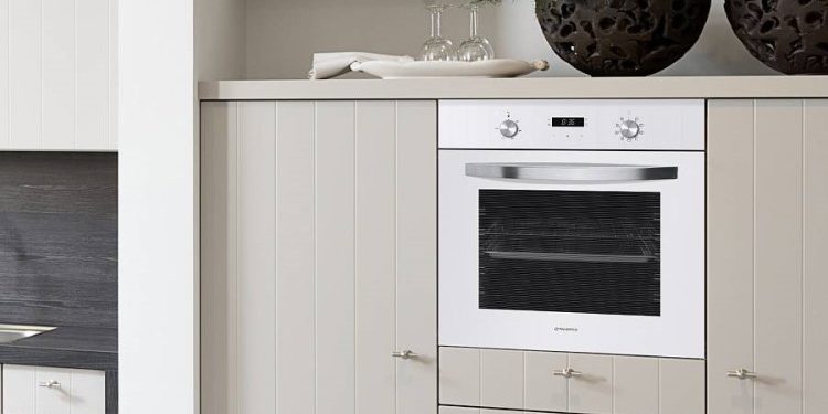 Как выбрать качественную духовку для дома: перечень требований к ней