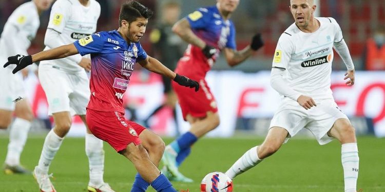 Выбираем одежду для занятий футболом: каким требованиям она должна соответствовать