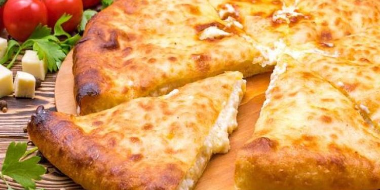 Как осуществляется приготовление осетинских пирогов и какие ингредиенты для этого используются