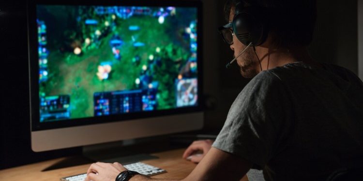 Что нужно знать об онлайн играх: их особенности и преимущества