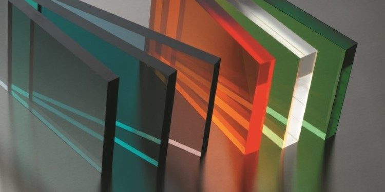 Главные достоинства оргстекла и правила его изготовления