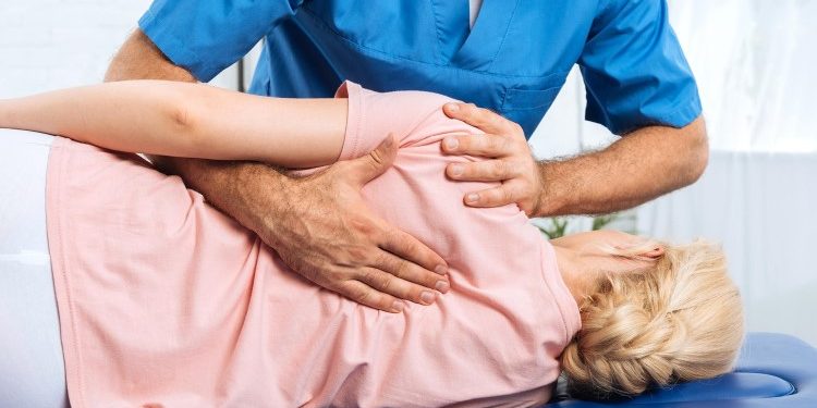 Кто такой остеопат и чем он занимается: особенности профессии