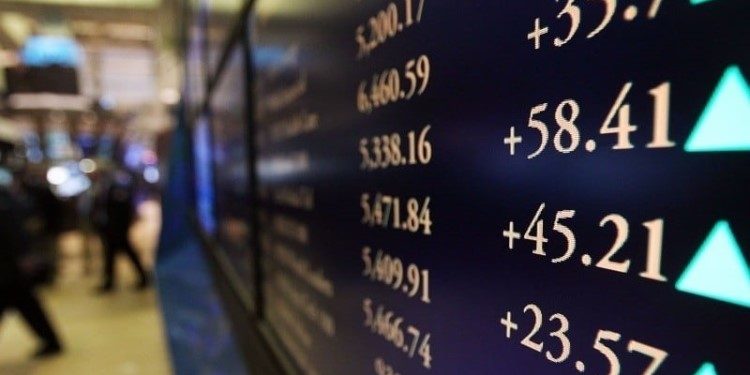 Какую платформу использовать для вложений в фондовый рынок: полезные советы