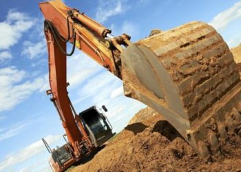 Как осуществляется разработка грунта экскаватором: правила работы