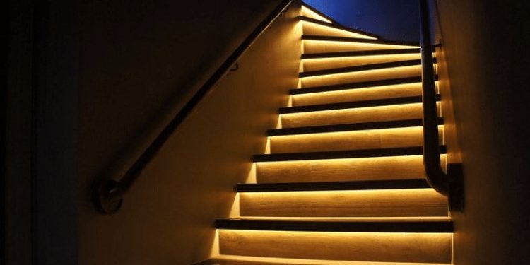 Правила установки умной подсветки ступеней: что нужно знать и как действовать