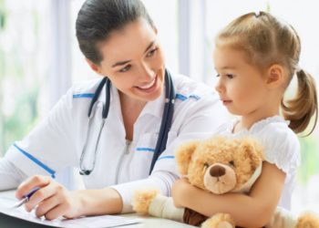 В каких случаях необходимо обращаться к детскому неврологу