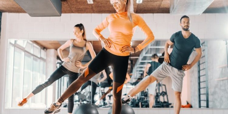 Особенности занятий фитнесом: что нужно знать и каким правилам следовать