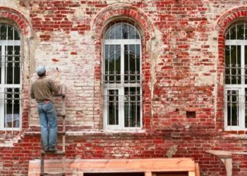 Что нужно, чтобы получить лицензию на реставрацию зданий: полезные советы