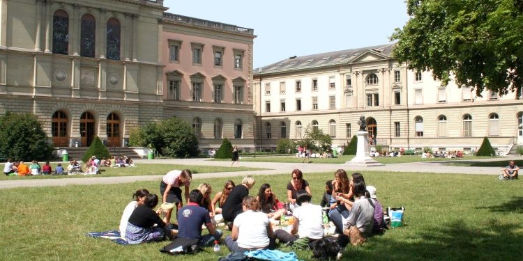 Какой ВУЗ выбрать для получения высшего образования в Швейцарии