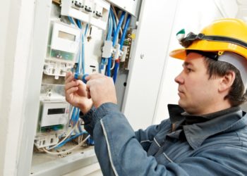 Где найти хорошего электрика: полезные советы по выбору площадки