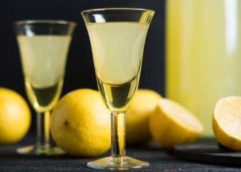Как приготовить Лимончелло: самые интересные рецепты и полезные советы