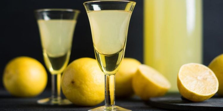 Как приготовить Лимончелло: самые интересные рецепты и полезные советы