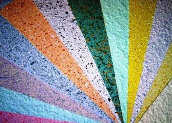 Как осуществляется нанесение жидких обоев на стены: правила работы