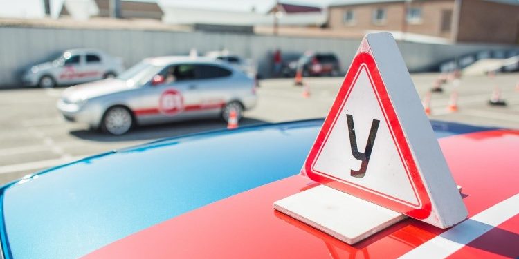 Как выбрать автошколу и что нужно, чтобы начать обучение
