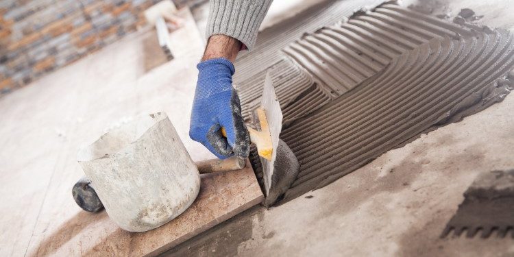 Полезные советы по выбору клея для укладки плитки: каким требованиям она должна соответствовать