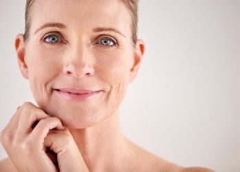 Секреты удаления мешков под глазами: на какую процедуру записаться