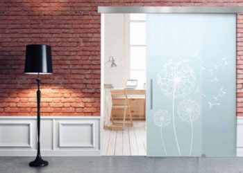 Основные преимущества раздвижных перегородок и особенности их применения