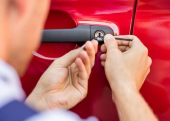 Технология аварийного вскрытия замков: из каких этапов состоит процесс