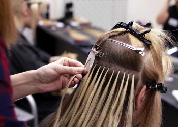 Как осуществляется наращивание волос: основные способы и правила