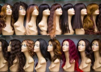 Как делают парики из натуральных волос: их особенности и преимущества