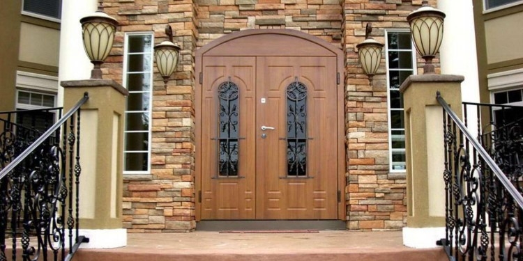 Як обрати надійні вхідні двері для своєї квартири: корисні поради
