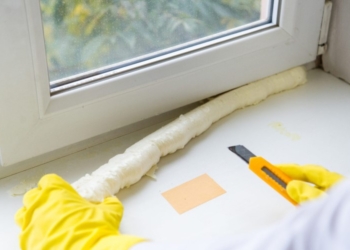 Как осуществляется установка пластиковых окон на монтажную пену