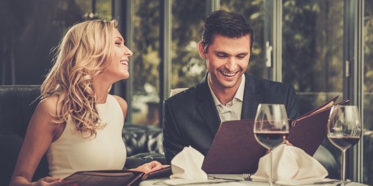 Как сделать первое свидание незабываемым: полезные советы для мужчин