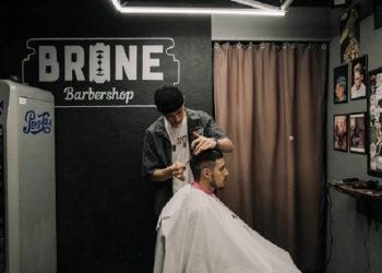 Писати про активатори росту волосся у чоловіків