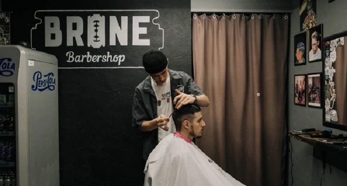 Писати про активатори росту волосся у чоловіків