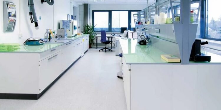 В каких сферах применяется токопроводящий клей: его особенности