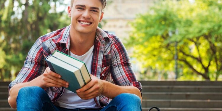 До якої компанії звернутися, якщо вам необхідно замовити магістерську роботу