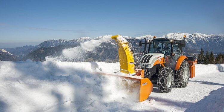 Правила эксплуатации снегоуборочной машины: что нужно знать