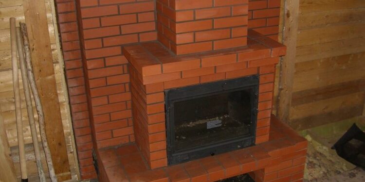 Яких правил необхідно дотримуватися в процесі використання чавунної топки