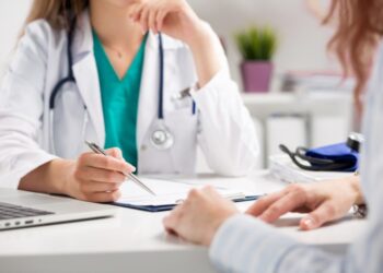 Как и где можно оформить справку в бассейн: полезные рекомендации