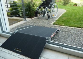 Технология монтажа мобильного пандуса: каких правил придерживаться