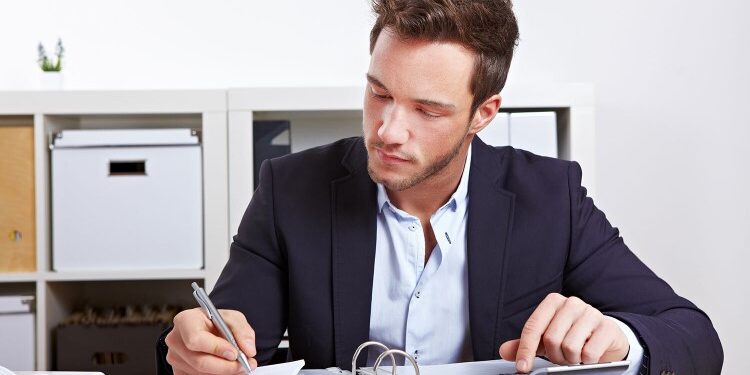 Що потрібно знати під час пошуку роботи у Європі: основні секрети