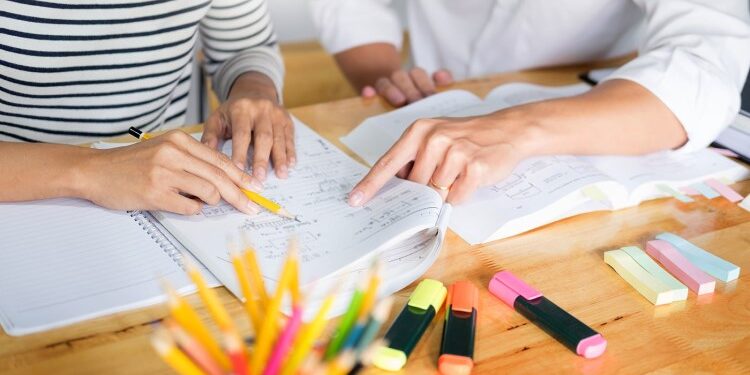 Як знайти хорошого репетитора для онлайн занять: корисні поради