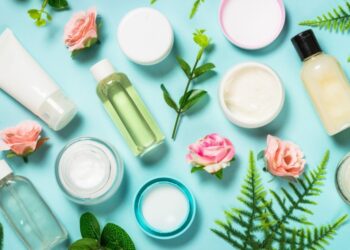 До якої компанії звернутися, якщо ви хочете замовити виготовлення косметики