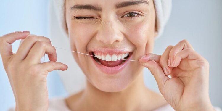 Секреты правильного ухода за зубами и деснами: что нужно знать
