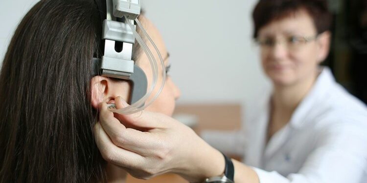 Основные правила проведения диагностики слуха: что нужно знать