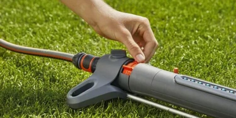 Как установить дождеватель для полива: пошаговая инструкция