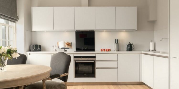 Как установить Г-образную кухню: пошаговая инструкция и полезные советы