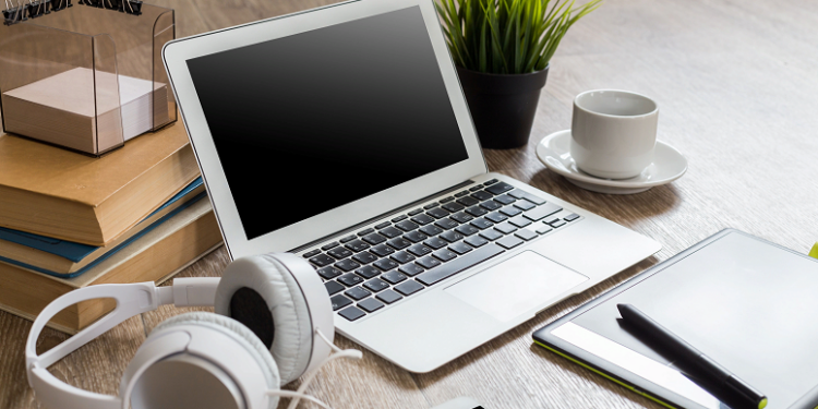 Ноутбук для роботи: переваги та критерії вибір