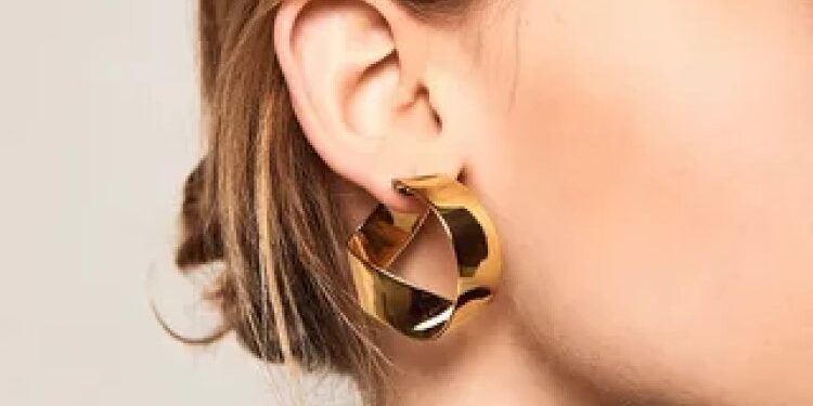 Какими должны быть идеальные серьги: полезные советы по их выбору