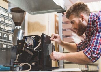 Как действовать, если вам необходимо самостоятельно провести ТО кофемашины