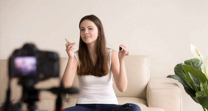 Чому жінки читають б’юті блоги: пошук інновацій та отримання корисних знань