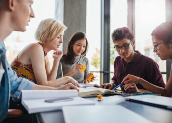 Почему стоит обратиться в Центр Петрова, если вы хотите выучить английский язык