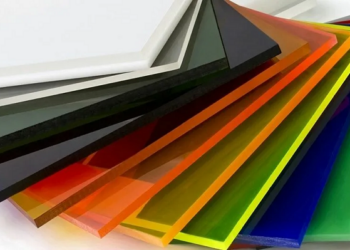 Достоинства использования листов из оргстекла и их применение